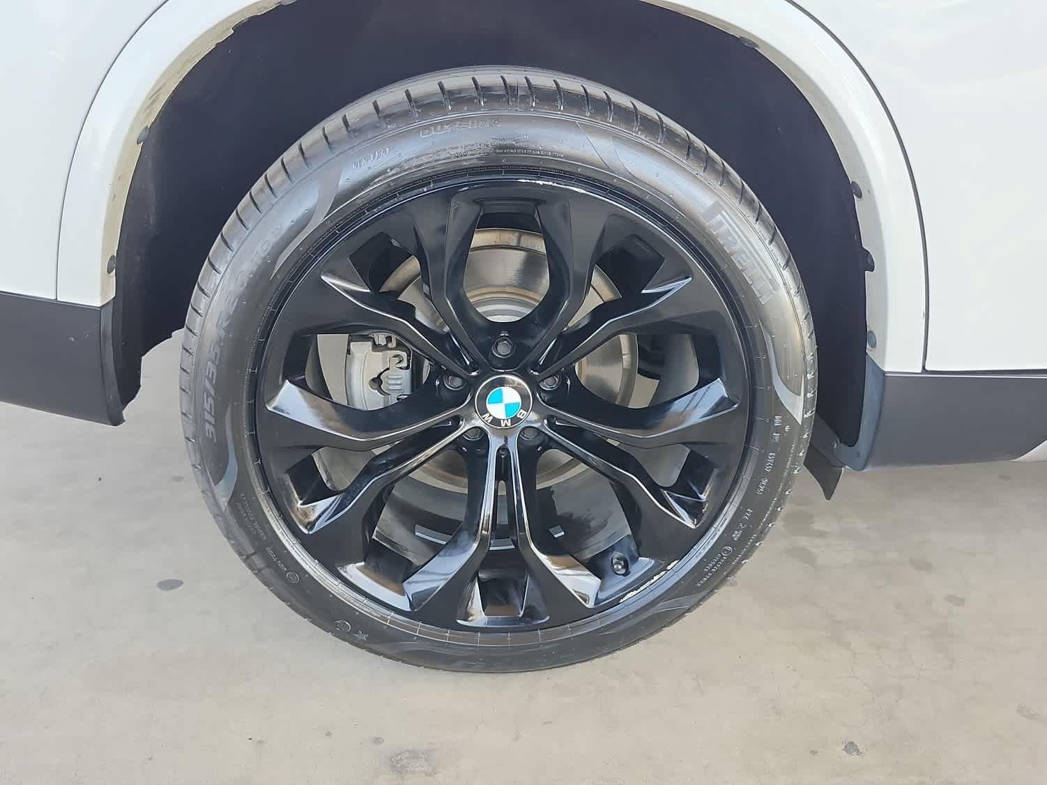 Used 2018 BMW X5 sDrive35i RWD image 9