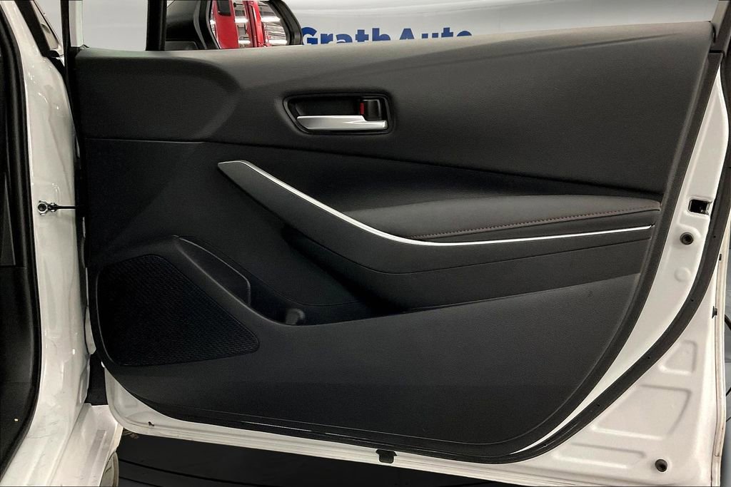 Used 2024 Toyota Corolla SE image 27