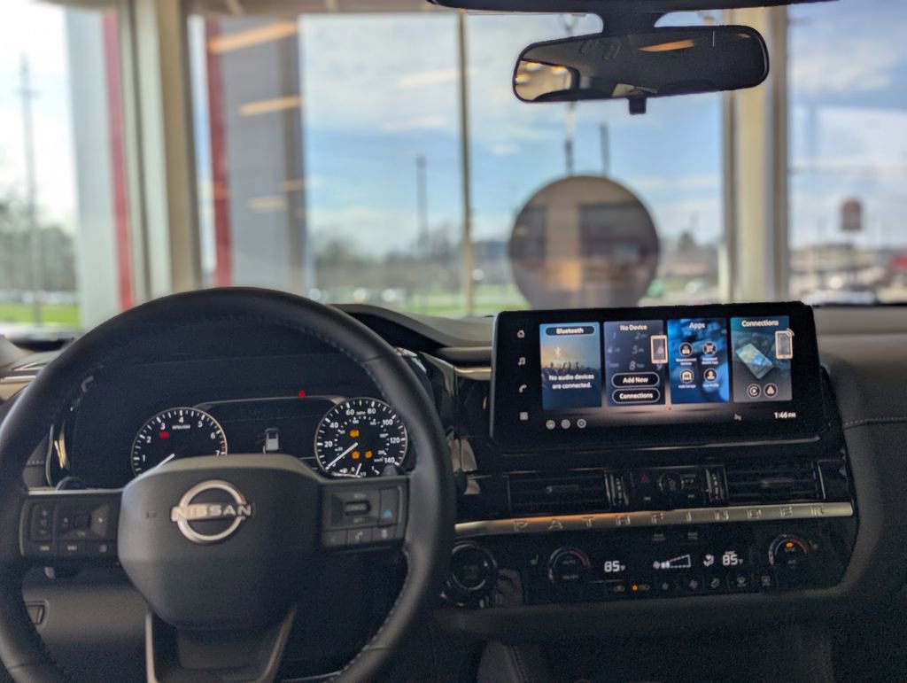 New 2026 Nissan Pathfinder SV image 32