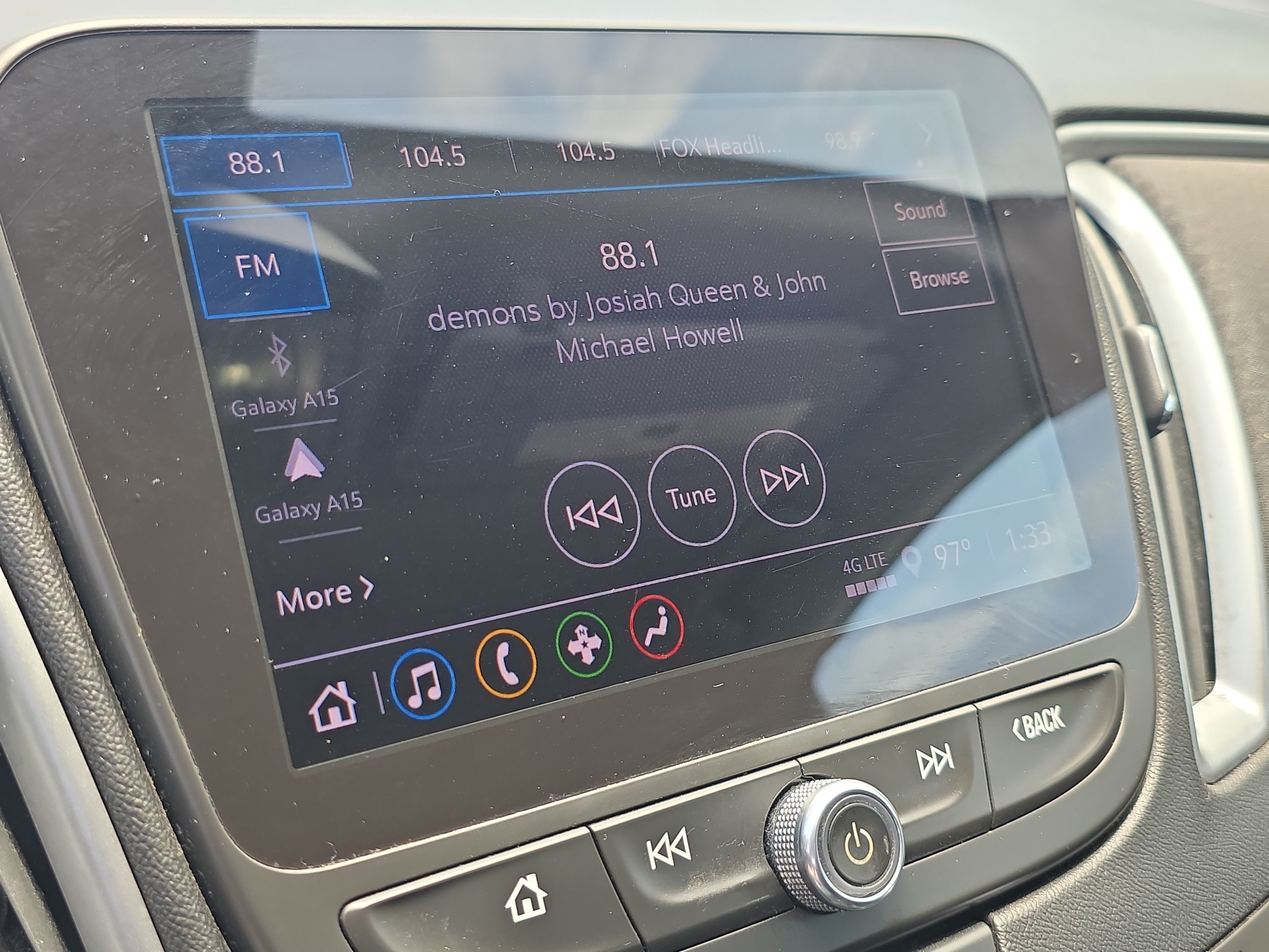 Used 2022 Chevrolet Malibu LT FWD image 29