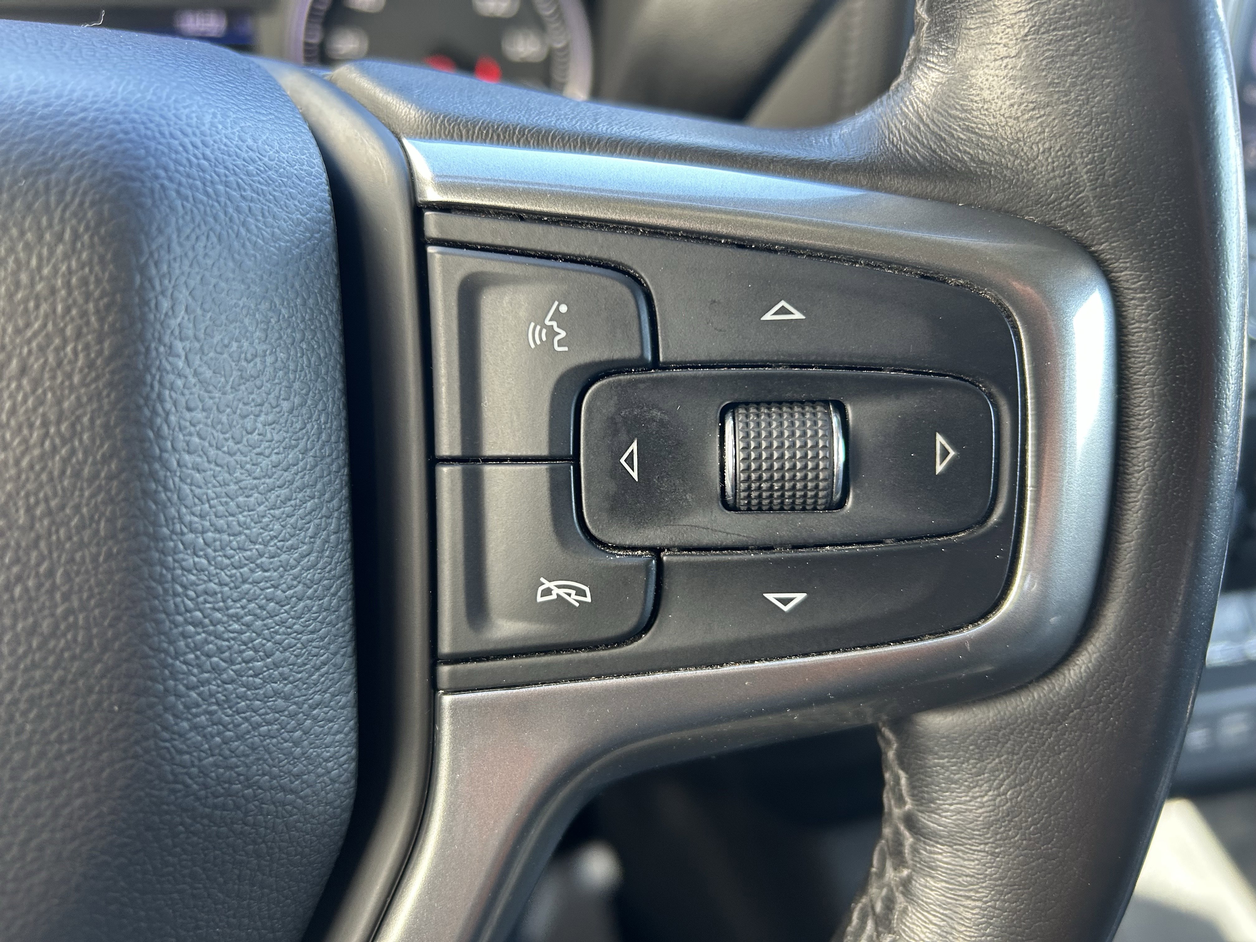 Used 2019 Chevrolet Silverado 1500 LT Trail Boss w/ Convenience Package image 28