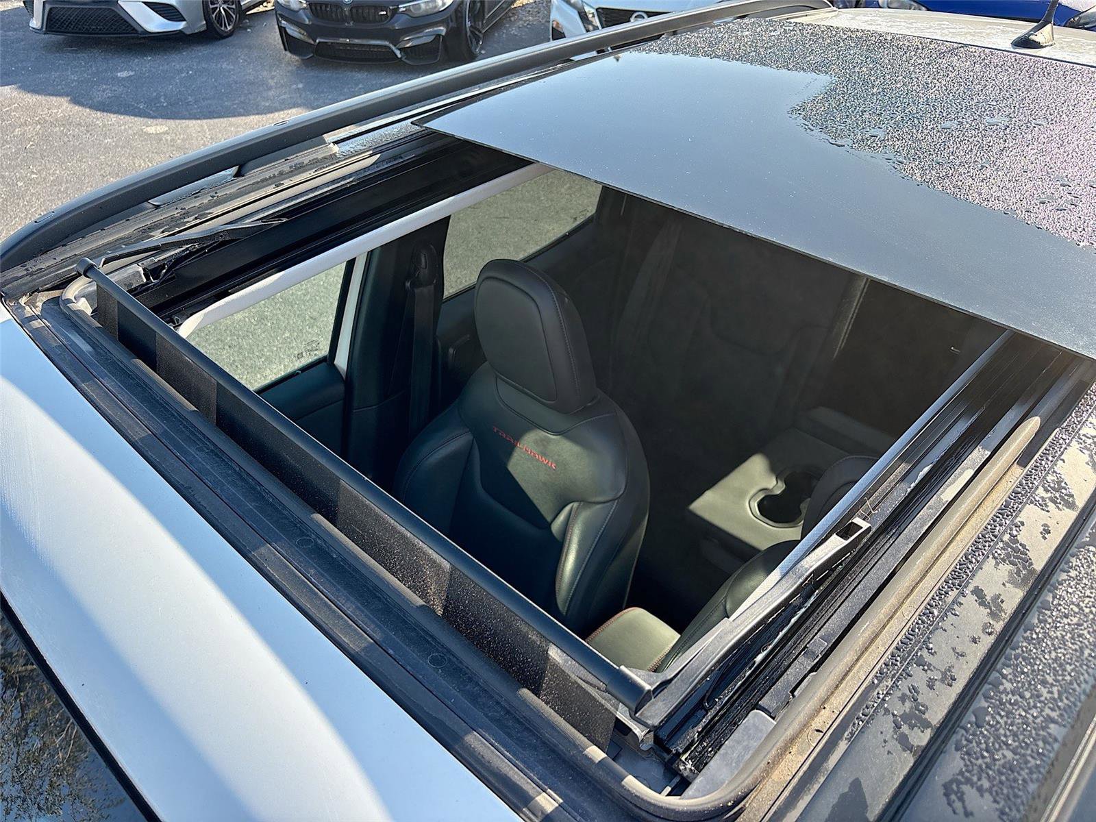 Used 2018 Jeep Renegade Trailhawk image 27