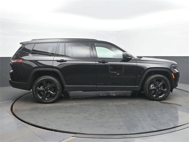 Used 2024 Jeep Grand Cherokee L Altitude image 6