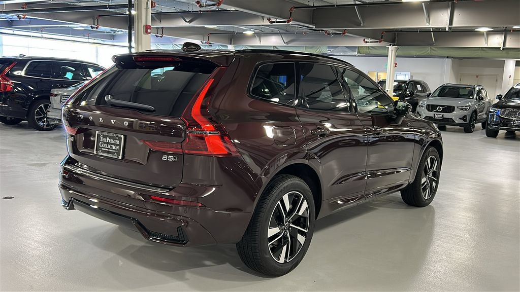 Used 2026 Volvo XC60 B5 Plus w/ Protection Package Premier AWD/4WD image 4