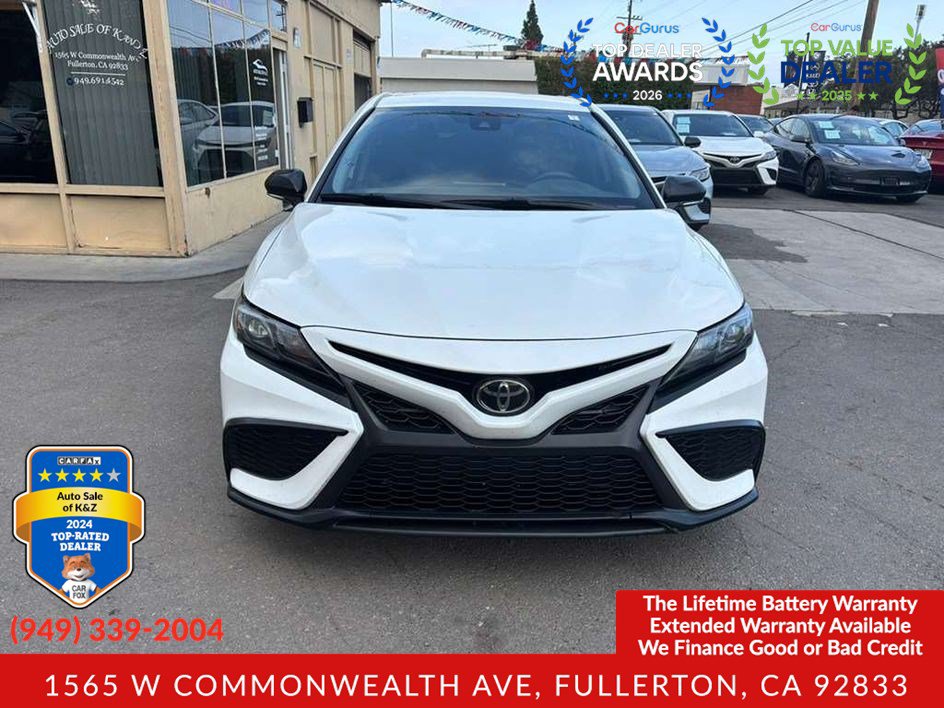 Used 2022 Toyota Camry SE FWD image 8