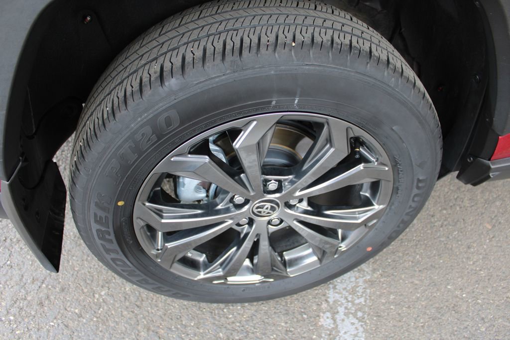 Used 2023 Toyota RAV4 XLE Premium AWD/4WD image 67
