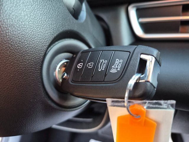 New 2026 Hyundai Elantra SE image 19