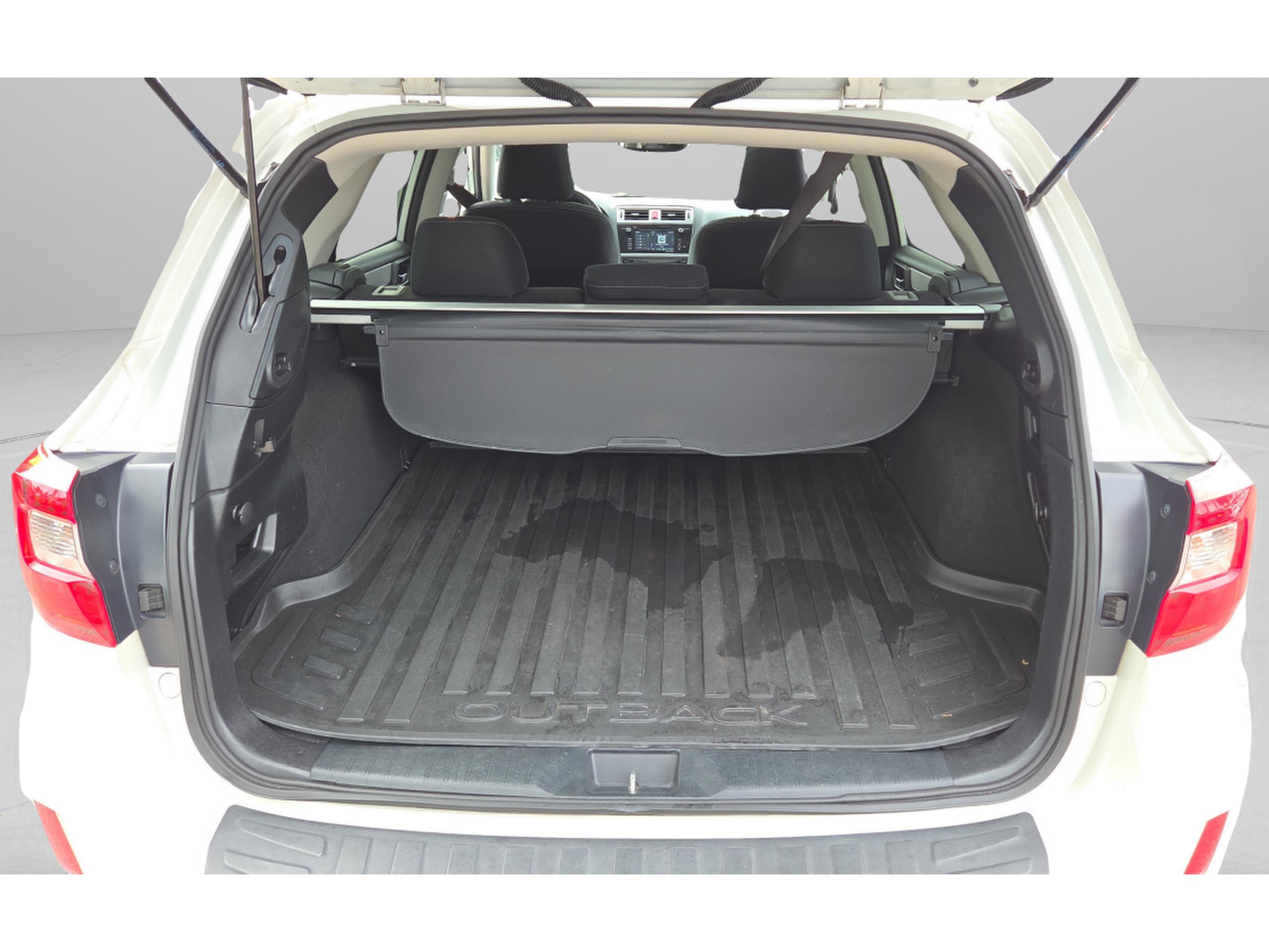 Used 2015 Subaru Outback 2.5i Premium image 15