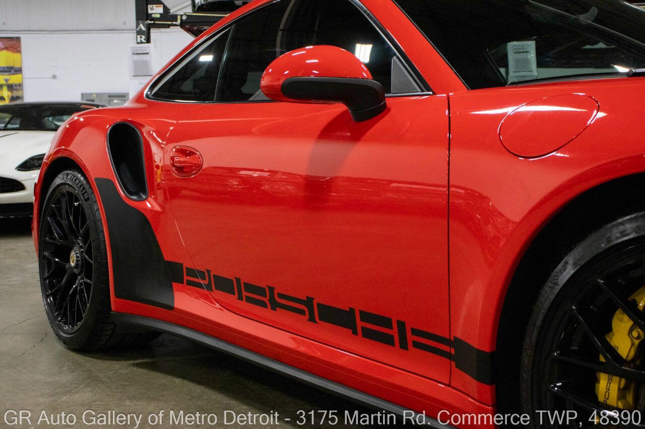 Used 2014 Porsche 911 Turbo S image 24