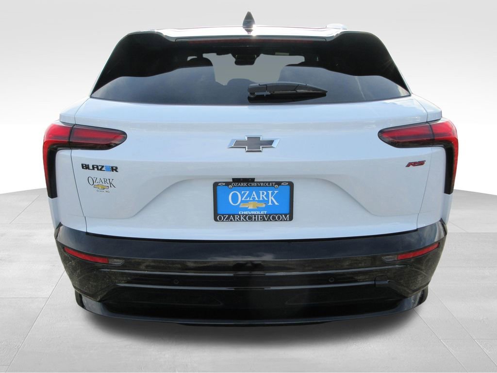 New 2026 Chevrolet Blazer EV RS image 4