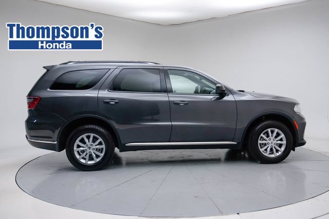 Used 2024 Dodge Durango SXT AWD/4WD image 2