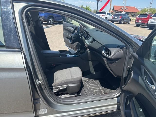 Used 2018 Buick Regal Preferred FWD image 12