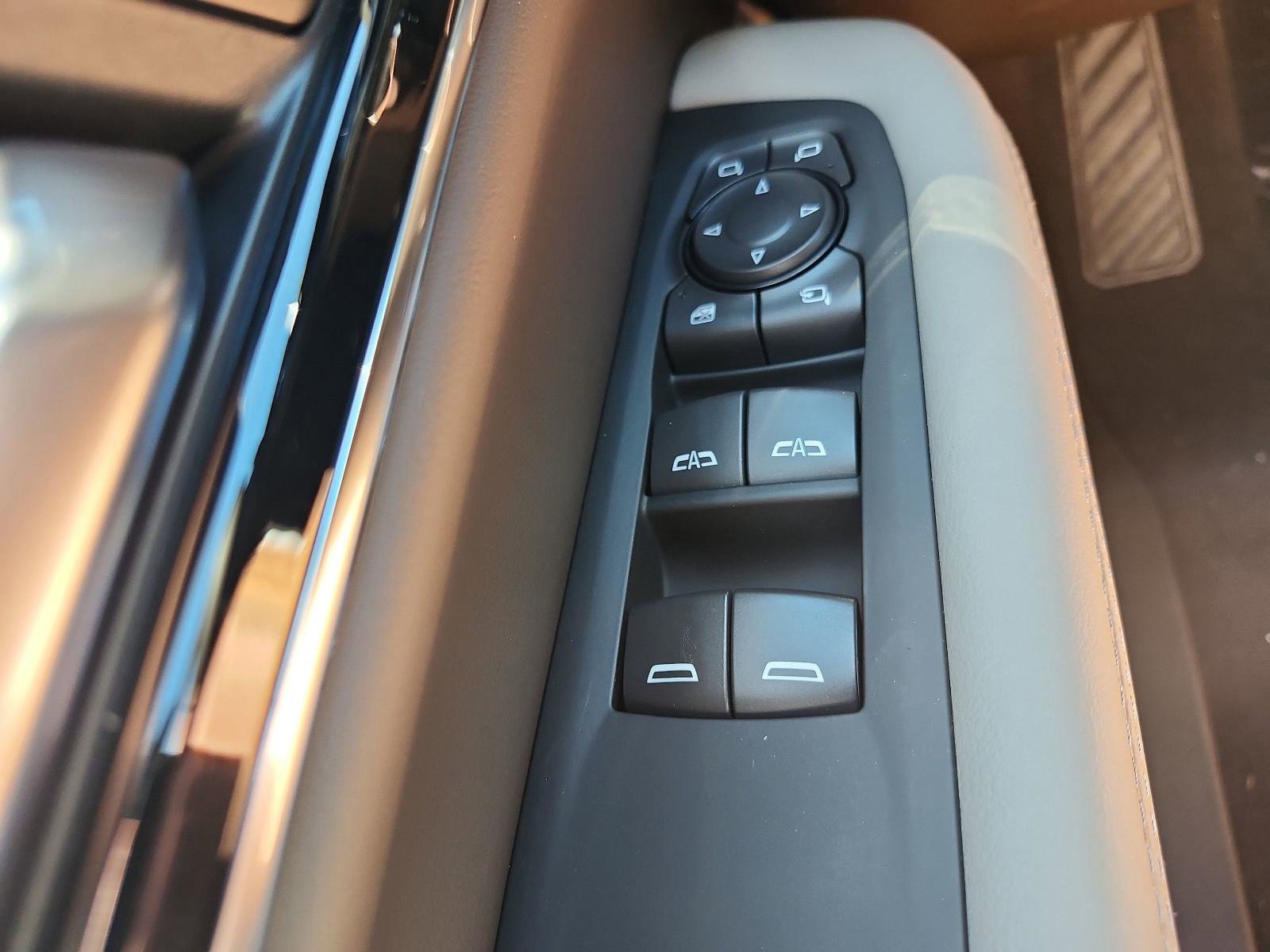 New 2026 GMC Yukon Elevation w/ Elevation Premium Package AWD/4WD image 18