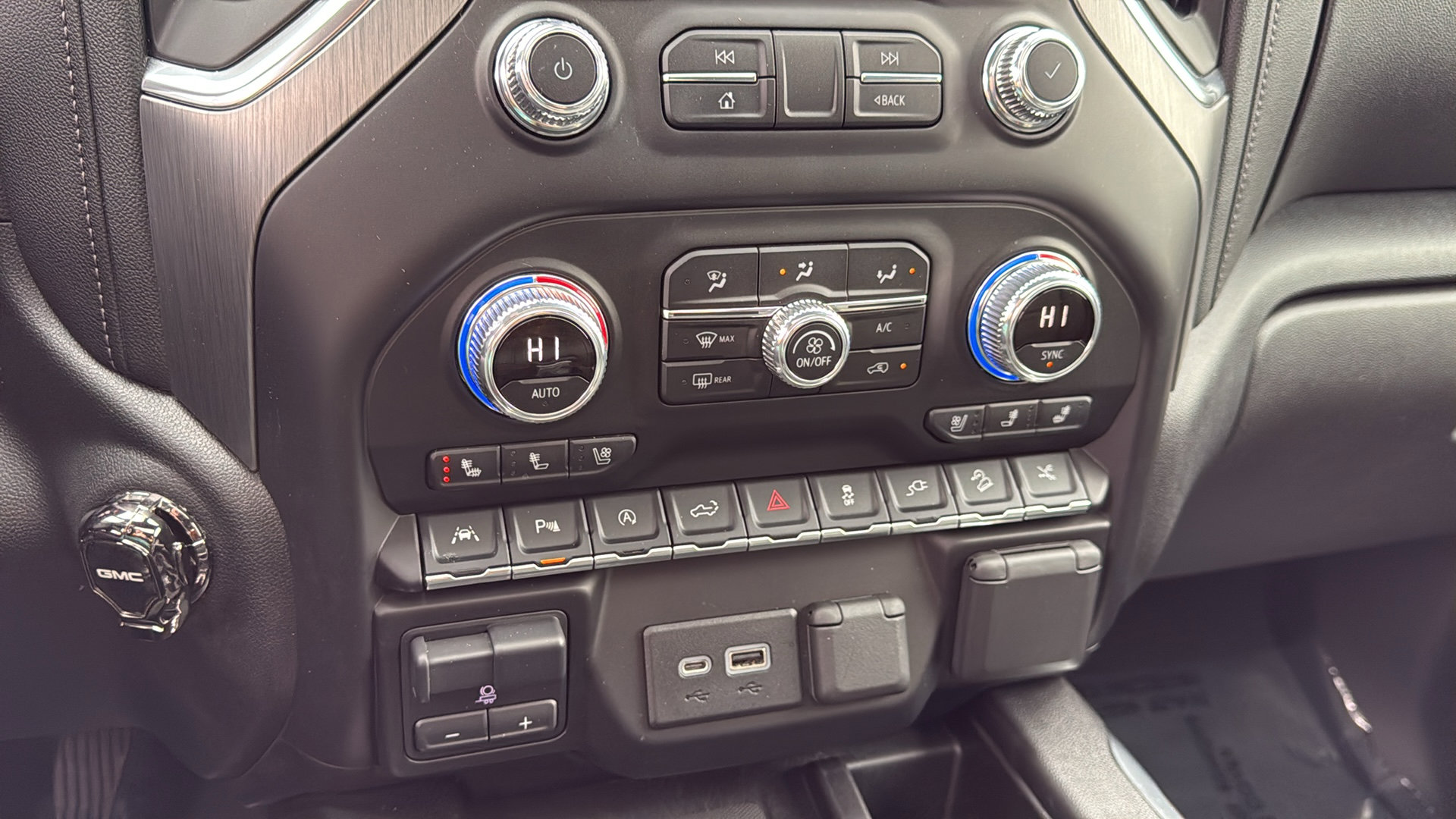 Used 2021 GMC Sierra 1500 Denali w/ Denali Ultimate Package image 22