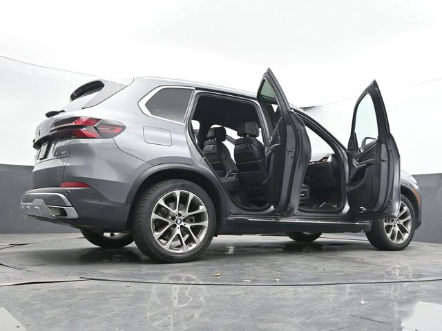 Used 2024 BMW X5 xDrive40i AWD/4WD image 73