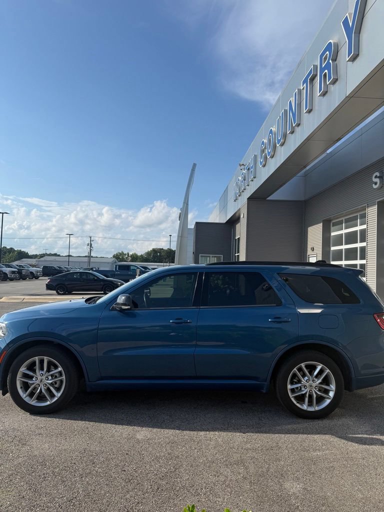 Used 2023 Dodge Durango GT RWD image 3