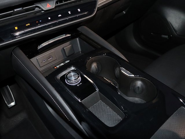 Certified 2025 Buick Envision Sport Touring image 23