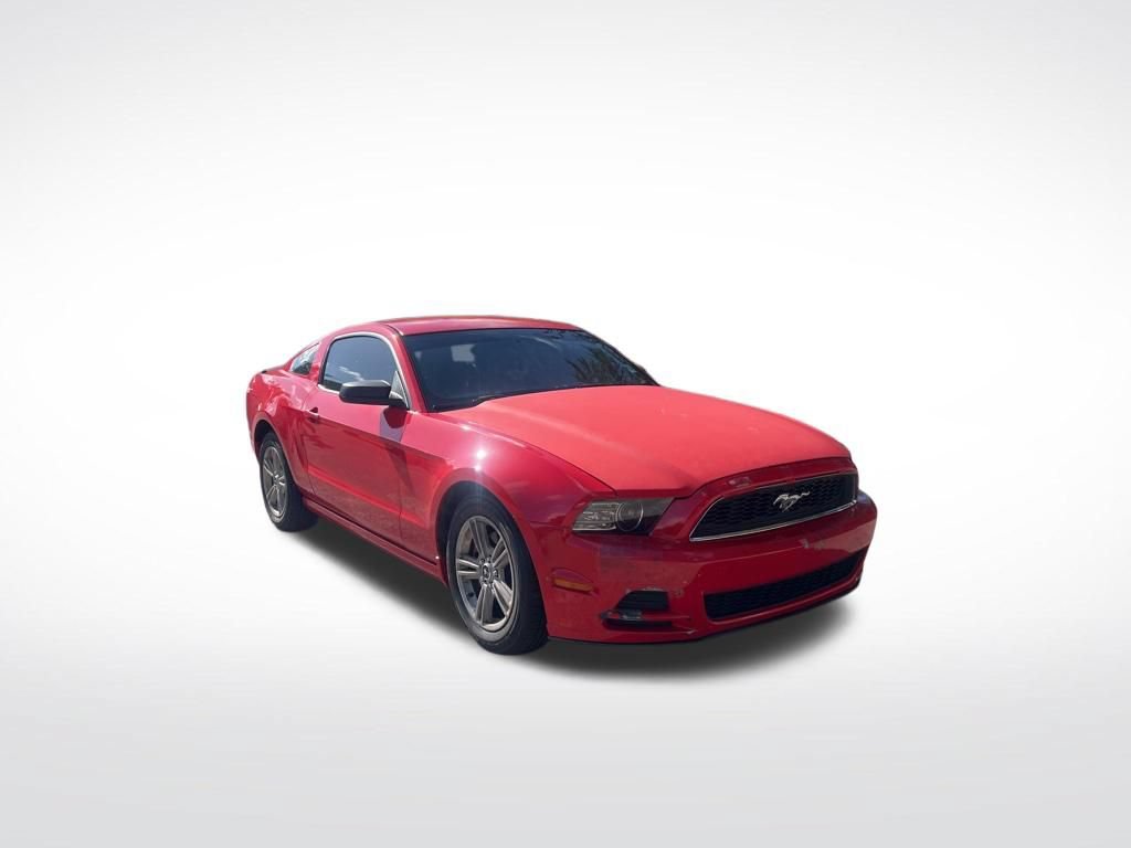 Used 2014 Ford Mustang Coupe RWD image 2