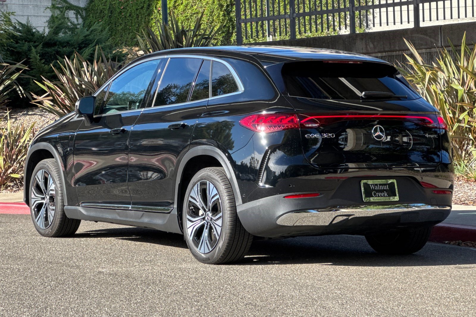 Certified 2026 Mercedes-Benz EQE 320 4MATIC SUV image 3