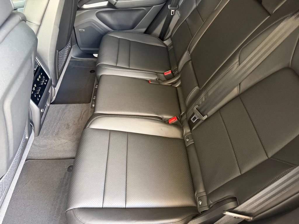New 2026 Porsche Cayenne AWD/4WD image 28