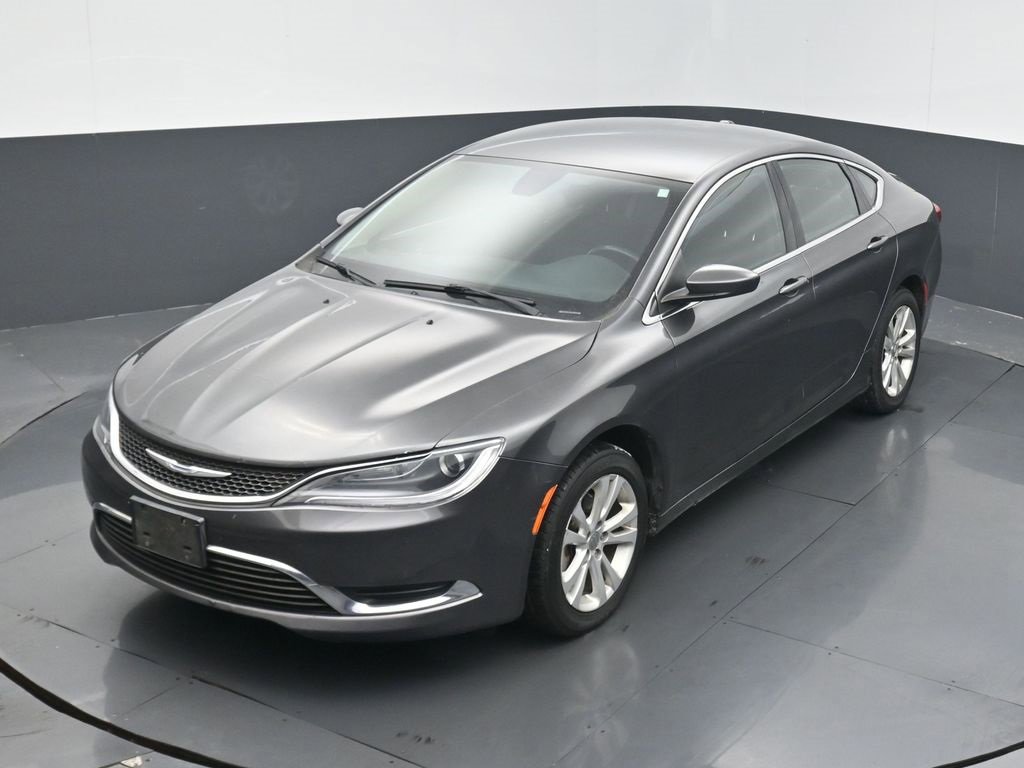 Used 2015 Chrysler 200 Limited w/ Convenience Group image 9