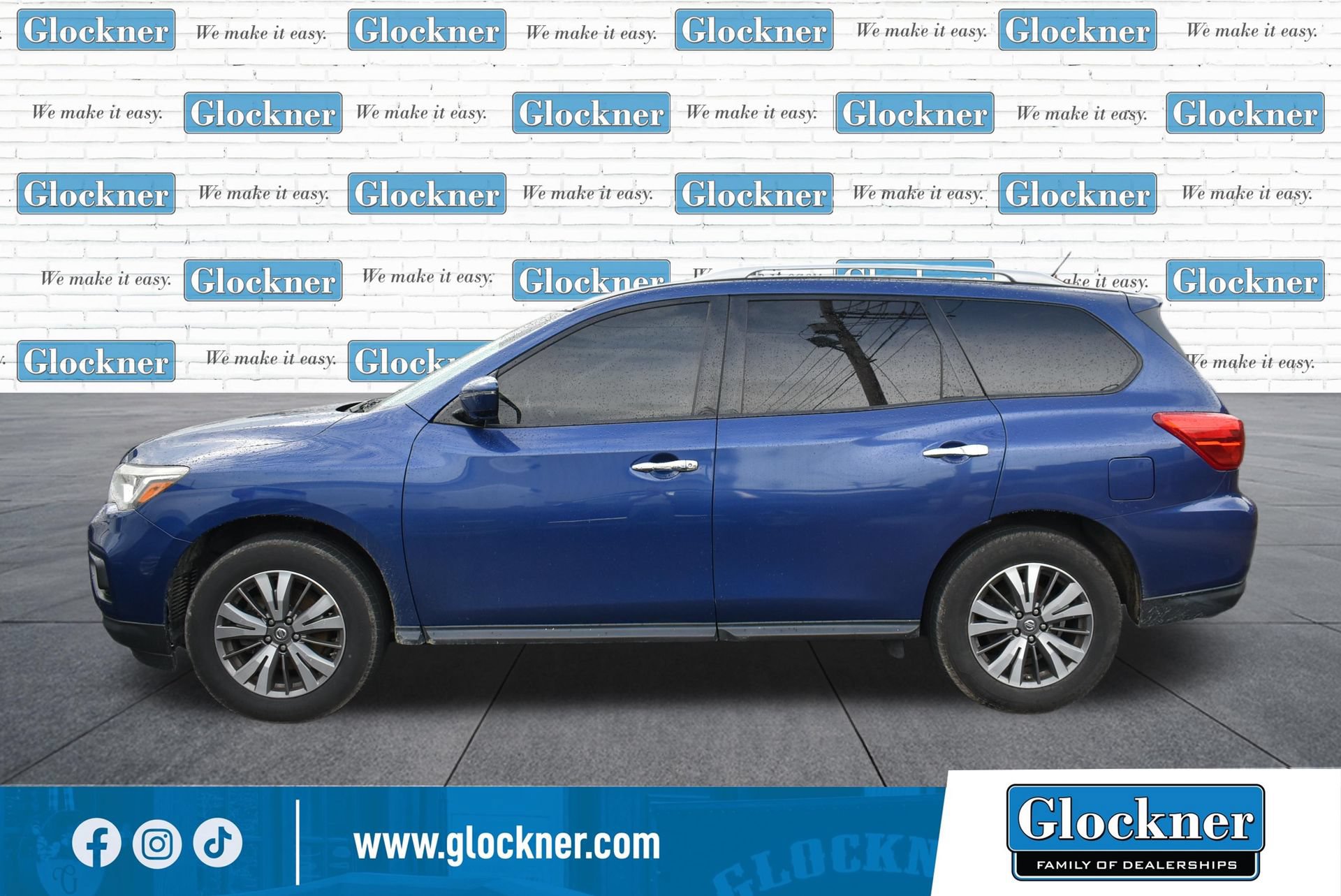 Used 2017 Nissan Pathfinder SV AWD/4WD image 17
