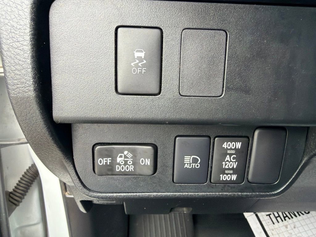 Used 2021 Toyota Tacoma TRD Sport w/ Technology Package AWD/4WD image 18