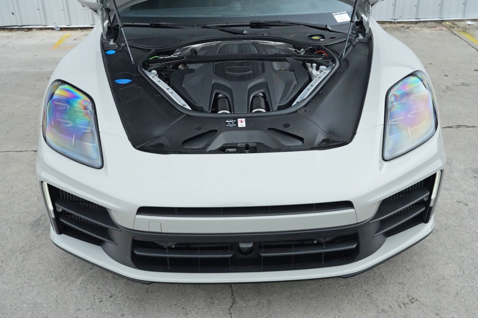 Used 2025 Porsche Panamera 4S image 8