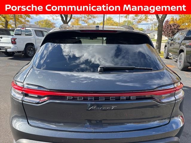 Used 2024 Porsche Macan image 3