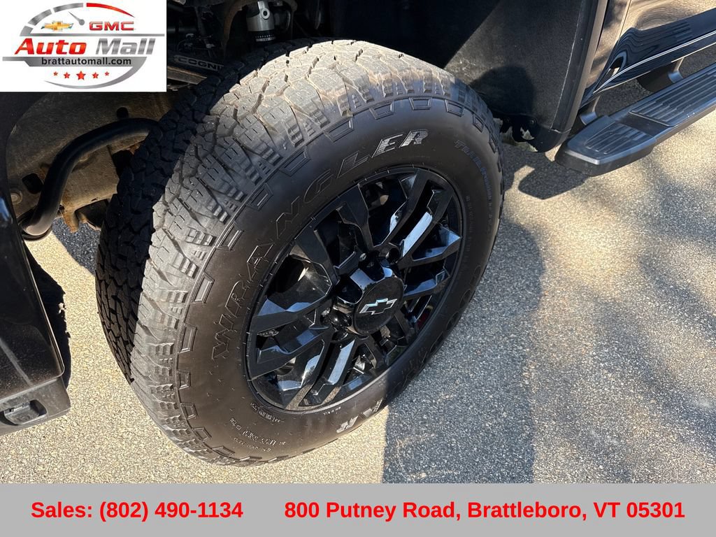 Used 2024 Chevrolet Silverado 3500 LTZ w/ LTZ Plus Package AWD/4WD image 12