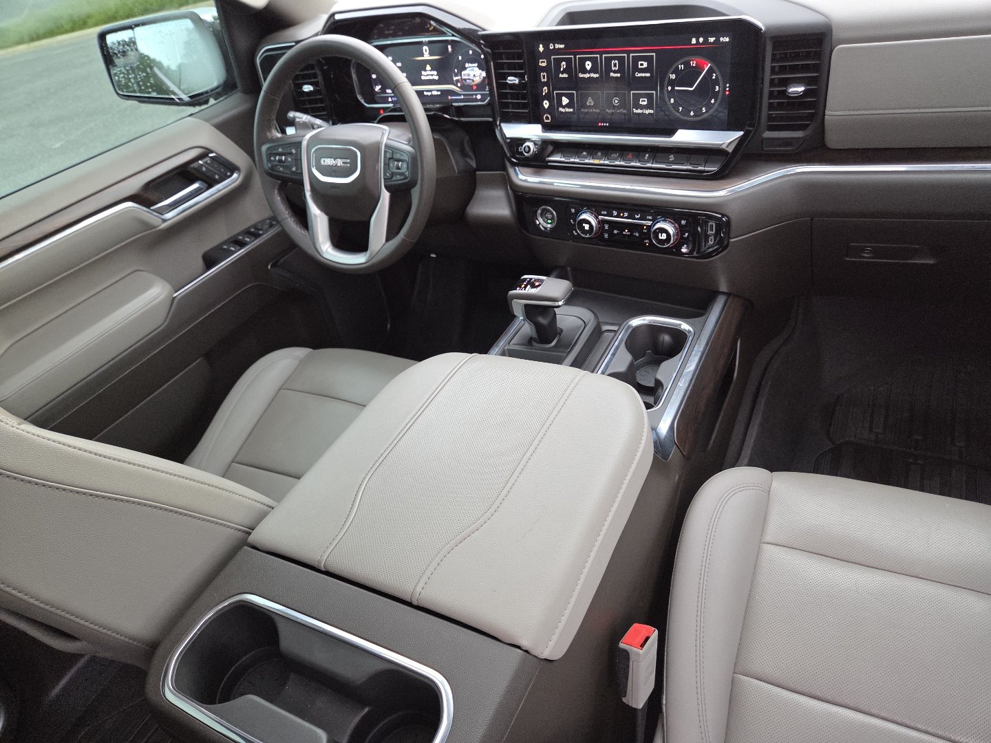 Used 2023 GMC Sierra 1500 SLT AWD/4WD image 27