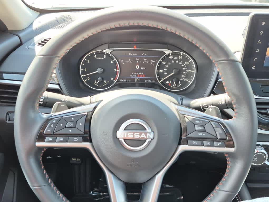 Used 2023 Nissan Altima 2.5 SR w/ SR Premium Package image 17