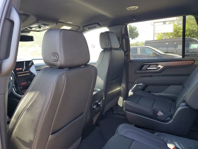 New 2026 GMC Yukon Denali RWD image 10