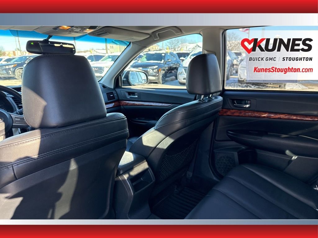 Used 2011 Subaru Outback 2.5i Limited w/ PWR Moonroof Pkg image 37