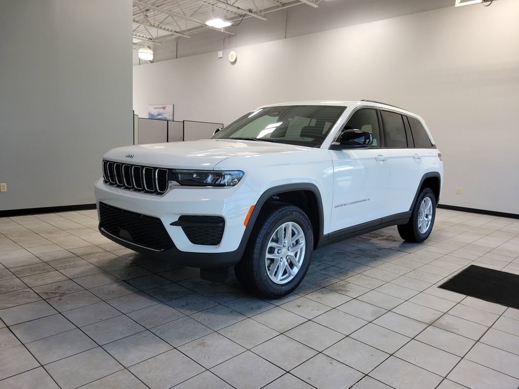 New 2026 Jeep Grand Cherokee Laredo X AWD/4WD video 2