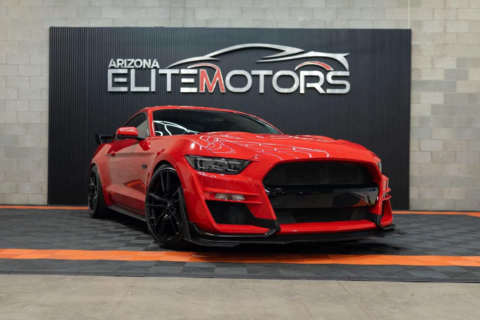 Used 2016 Ford Mustang GT Premium w/ GT Performance Package RWD image 3