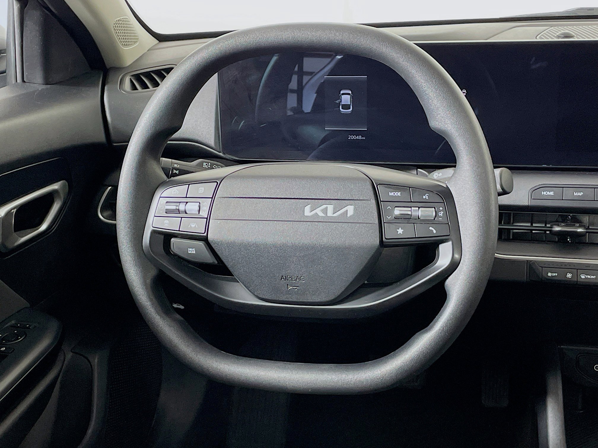 Used 2025 Kia K4 LXS image 18