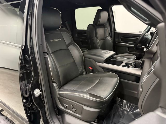 Used 2022 RAM 3500 Laramie image 39