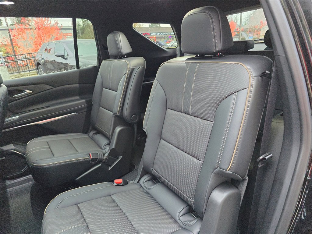 New 2026 Chevrolet Traverse High Country w/ LPO, Floor Liner Package image 18
