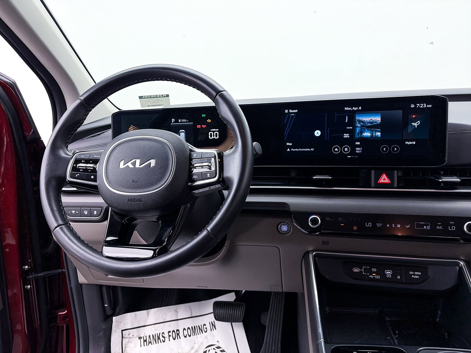 Certified 2025 Kia Carnival EX image 3