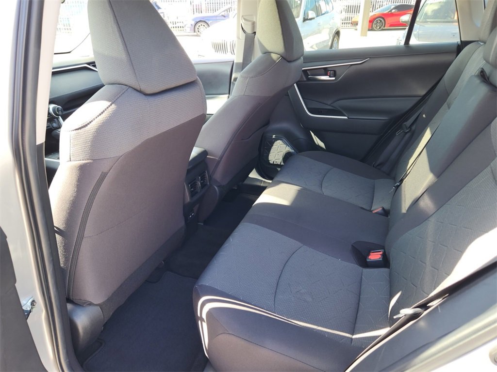 Used 2022 Toyota RAV4 XLE image 15