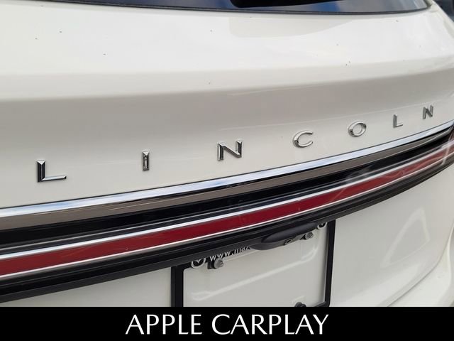 Used 2022 Lincoln Nautilus Reserve image 10