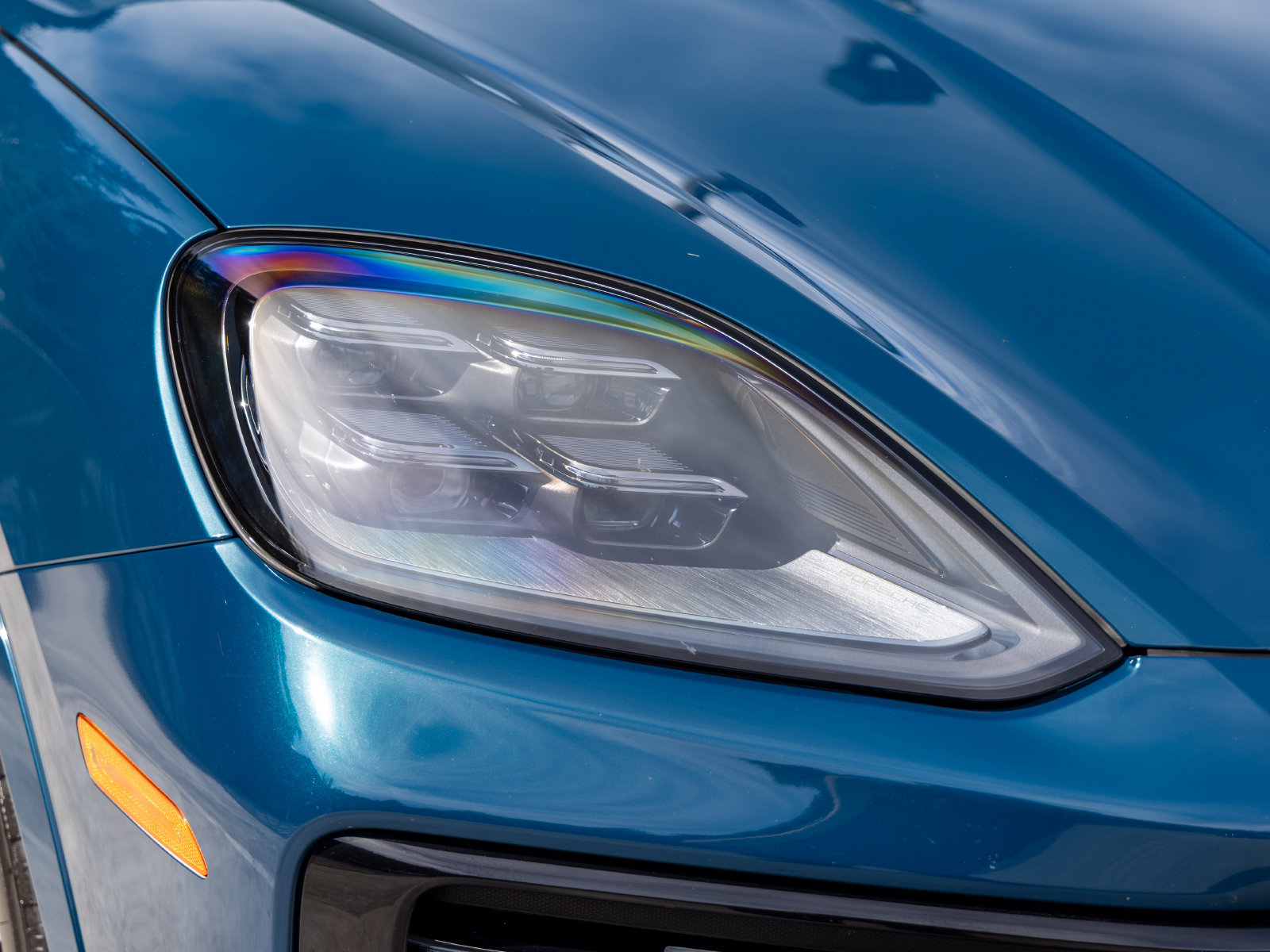 Certified 2025 Porsche Cayenne S AWD/4WD image 15
