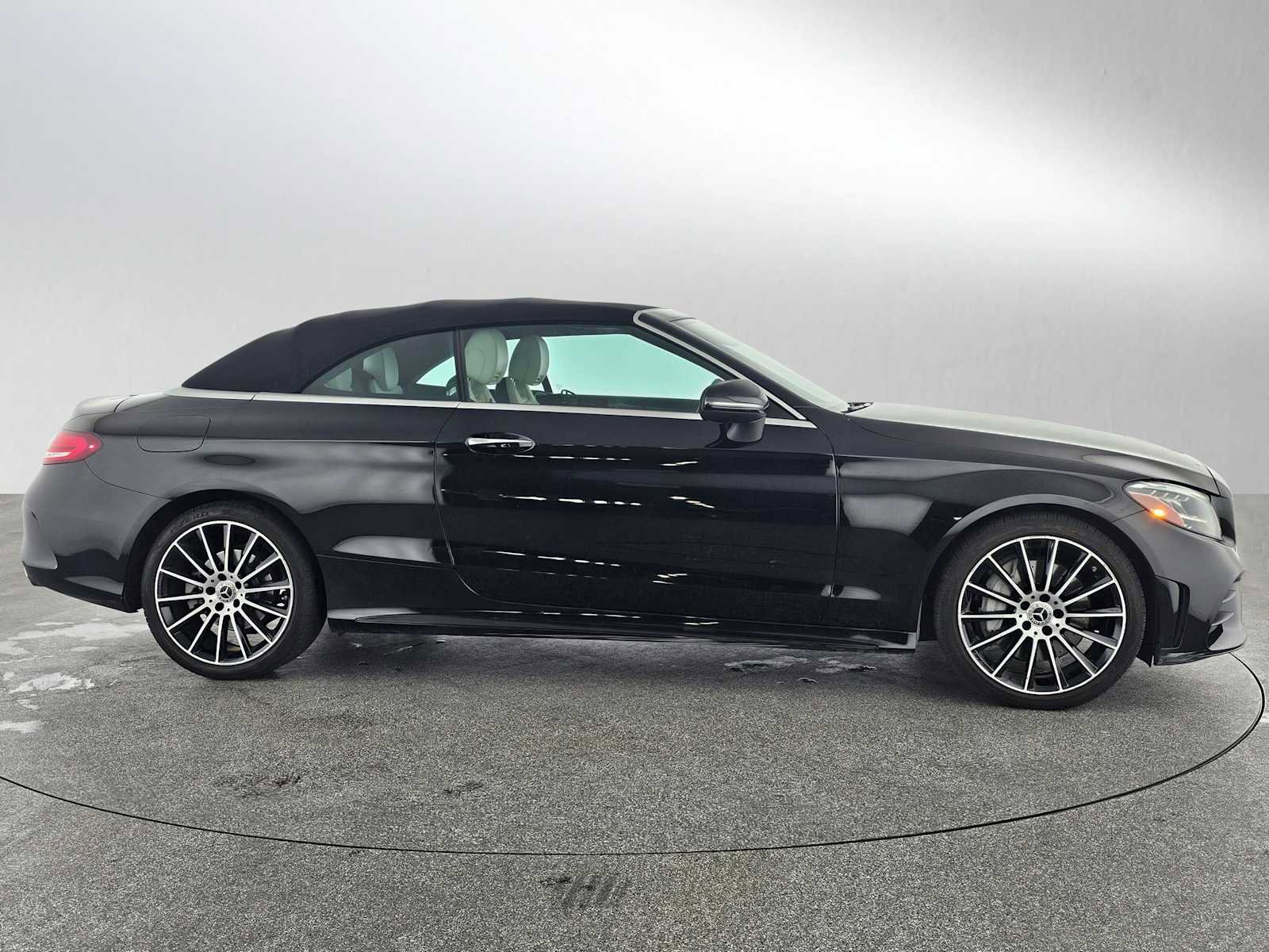 Used 2023 Mercedes-Benz C 300 Cabriolet image 6
