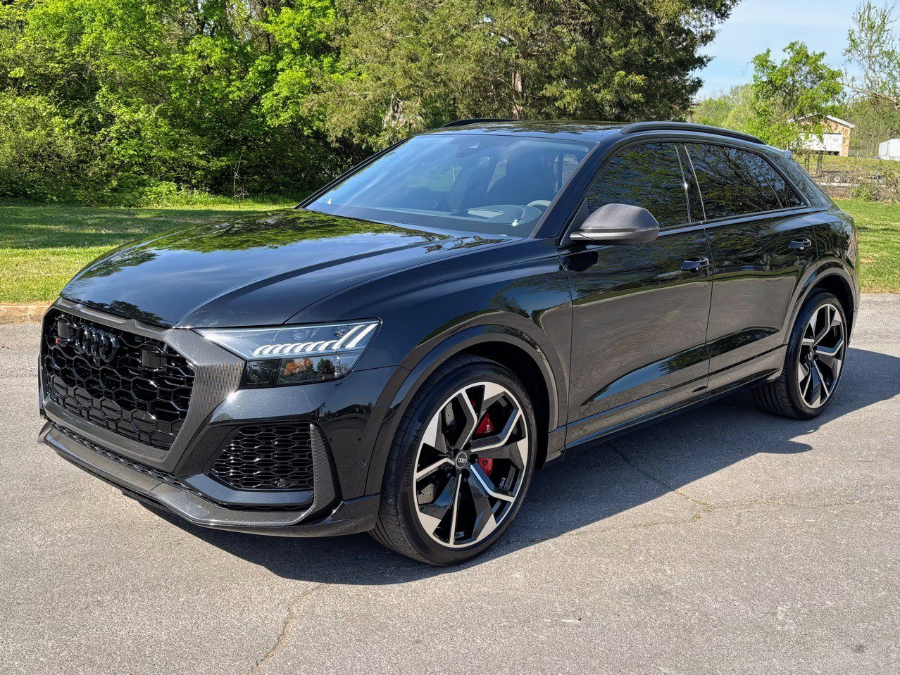 Used 2023 Audi RS Q8 w/ Black Optic Package image 2