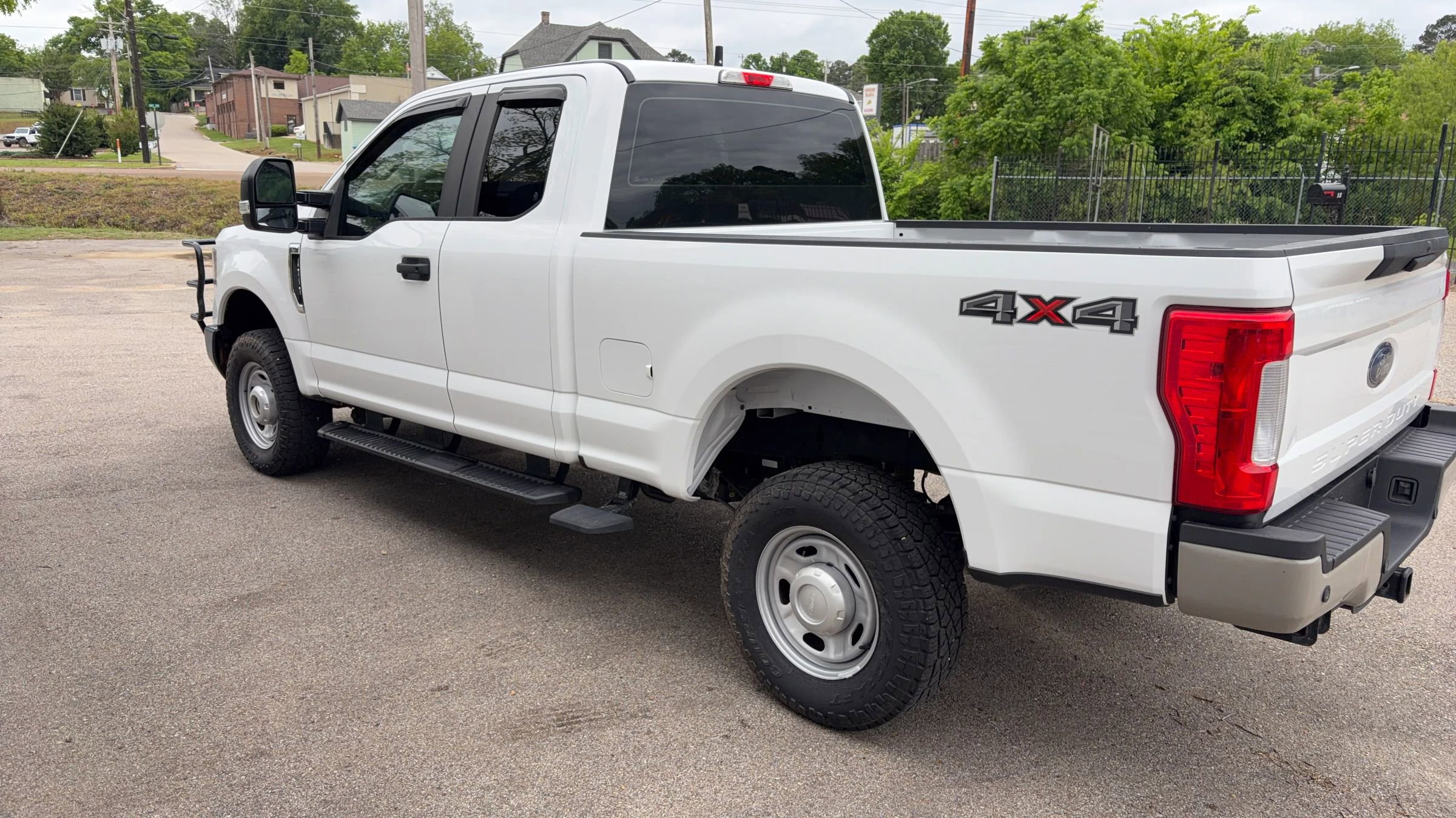 Used 2018 Ford F250 XL w/ Power Equipment Group AWD/4WD image 6