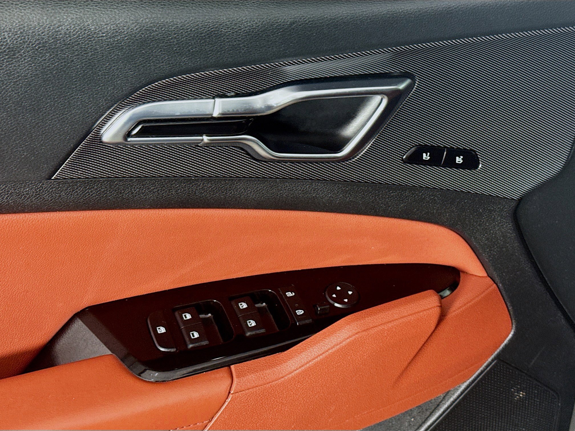 Used 2023 Kia Sportage SX image 24