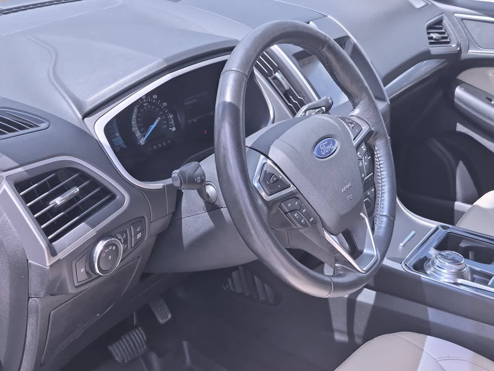 Used 2019 Ford Edge SEL w/ Equipment Group 201A FWD image 10