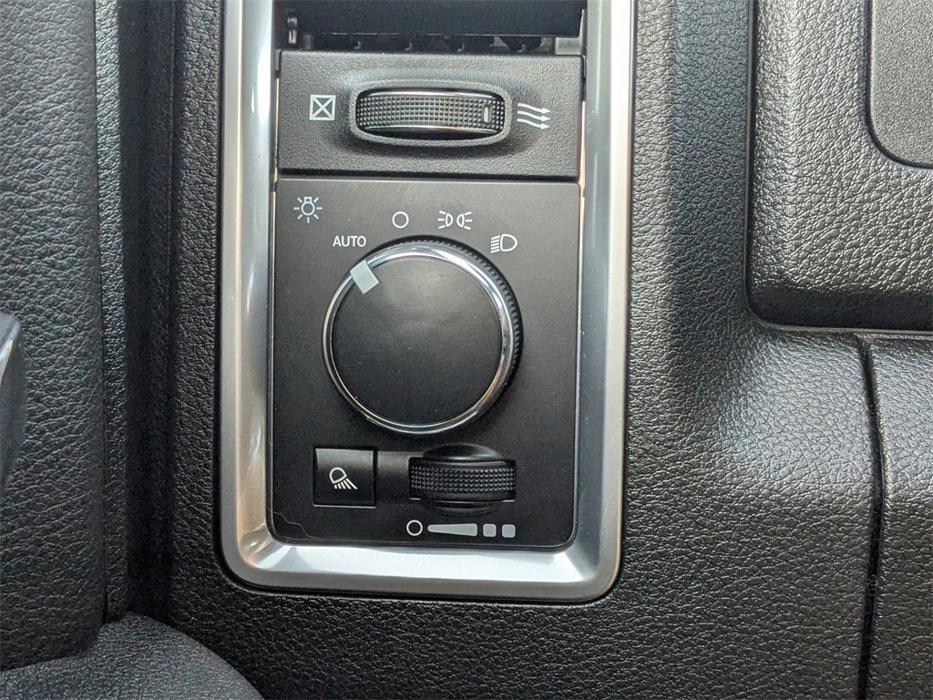 Used 2024 RAM 1500 Classic Warlock image 19