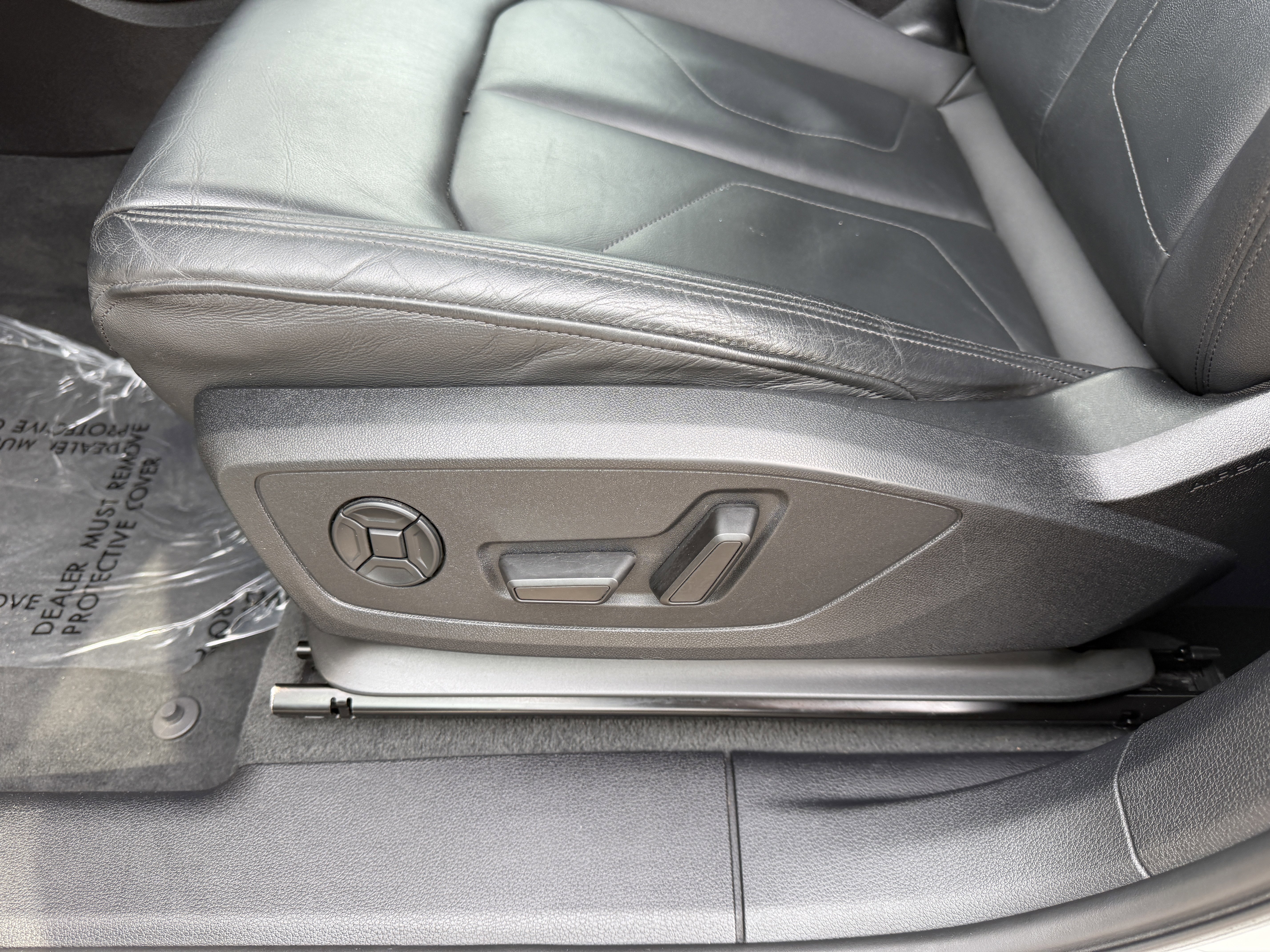 Used 2020 Audi Q3 2.0T Premium AWD/4WD image 21